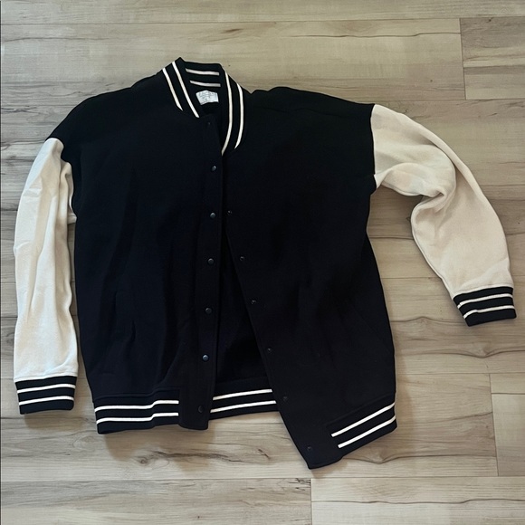 Z Supply Black and Cream Zip Up Sweater - Picture 1 of 2